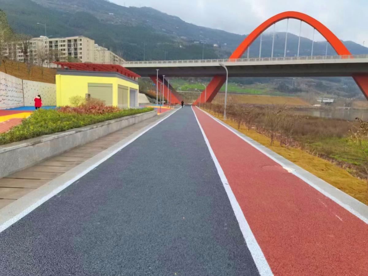 開州濱湖北路騎游道a.jpg